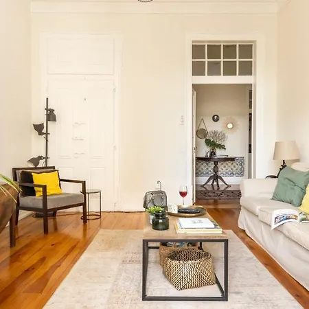 Apartment Plum Guide - Vinho & Amor