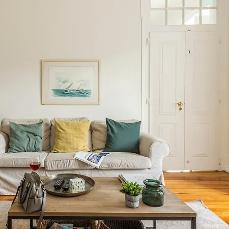 Apartment Plum Guide - Vinho & Amor *